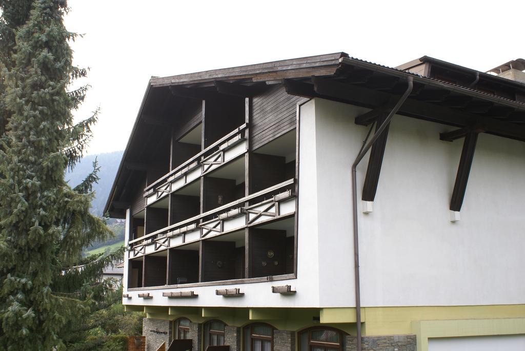 Апартаменты Haus Schuschnig Бад Кляйнкирххайм Экстерьер фото